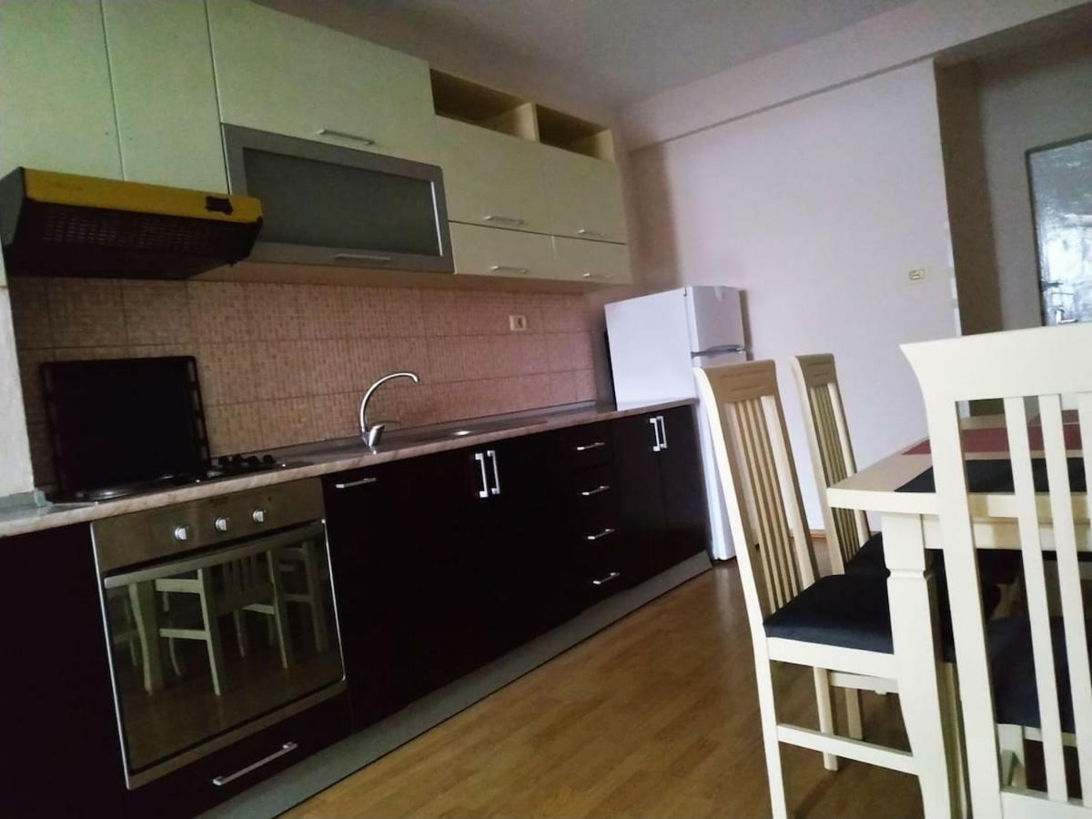 Lovely Apt At The Heart Of The City&Near The Lake Pogradec Kültér fotó