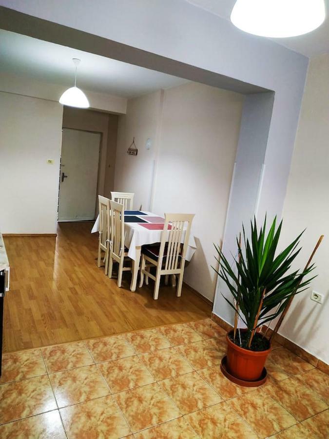 Lovely Apt At The Heart Of The City&Near The Lake Pogradec Kültér fotó