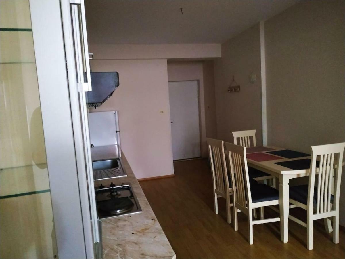Lovely Apt At The Heart Of The City&Near The Lake Pogradec Kültér fotó